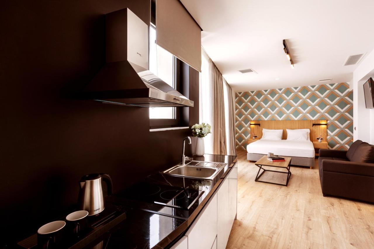 Days City Suites Athena Bagian luar foto