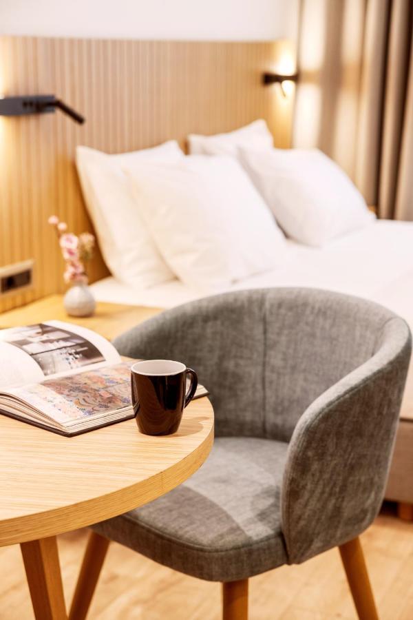 Days City Suites Athena Bagian luar foto